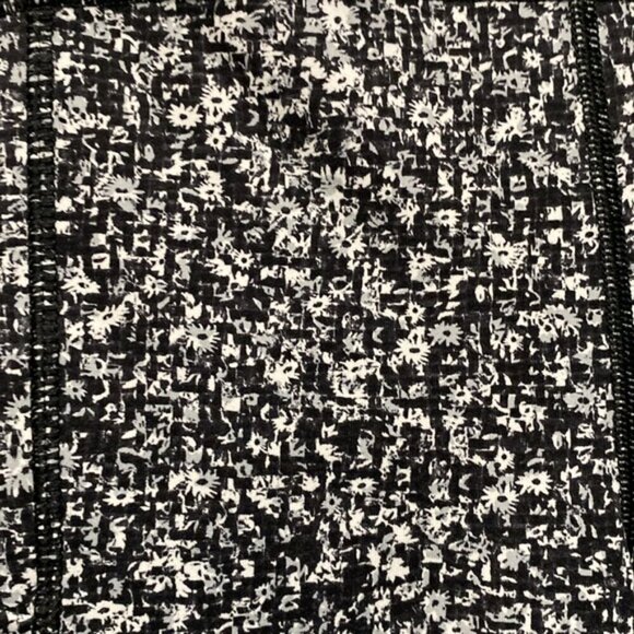 Lululemon Sole Training 7/8 TightDaisy Dust Alpine White Black / Black Size 6 - Picture 11 of 16